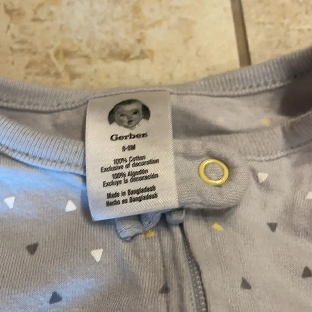 𝅺3/$15 Gerber babies pj onesie